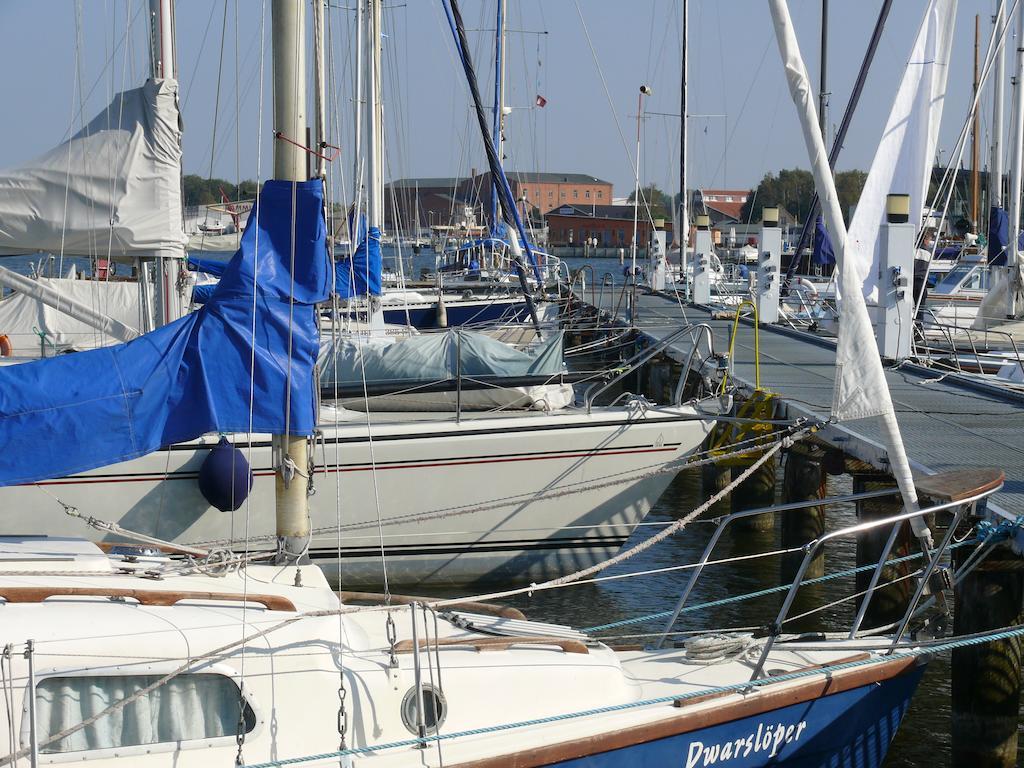Carmina Am See Karnin  Bagian luar foto